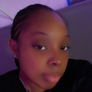 Meet your Posher, Neyah